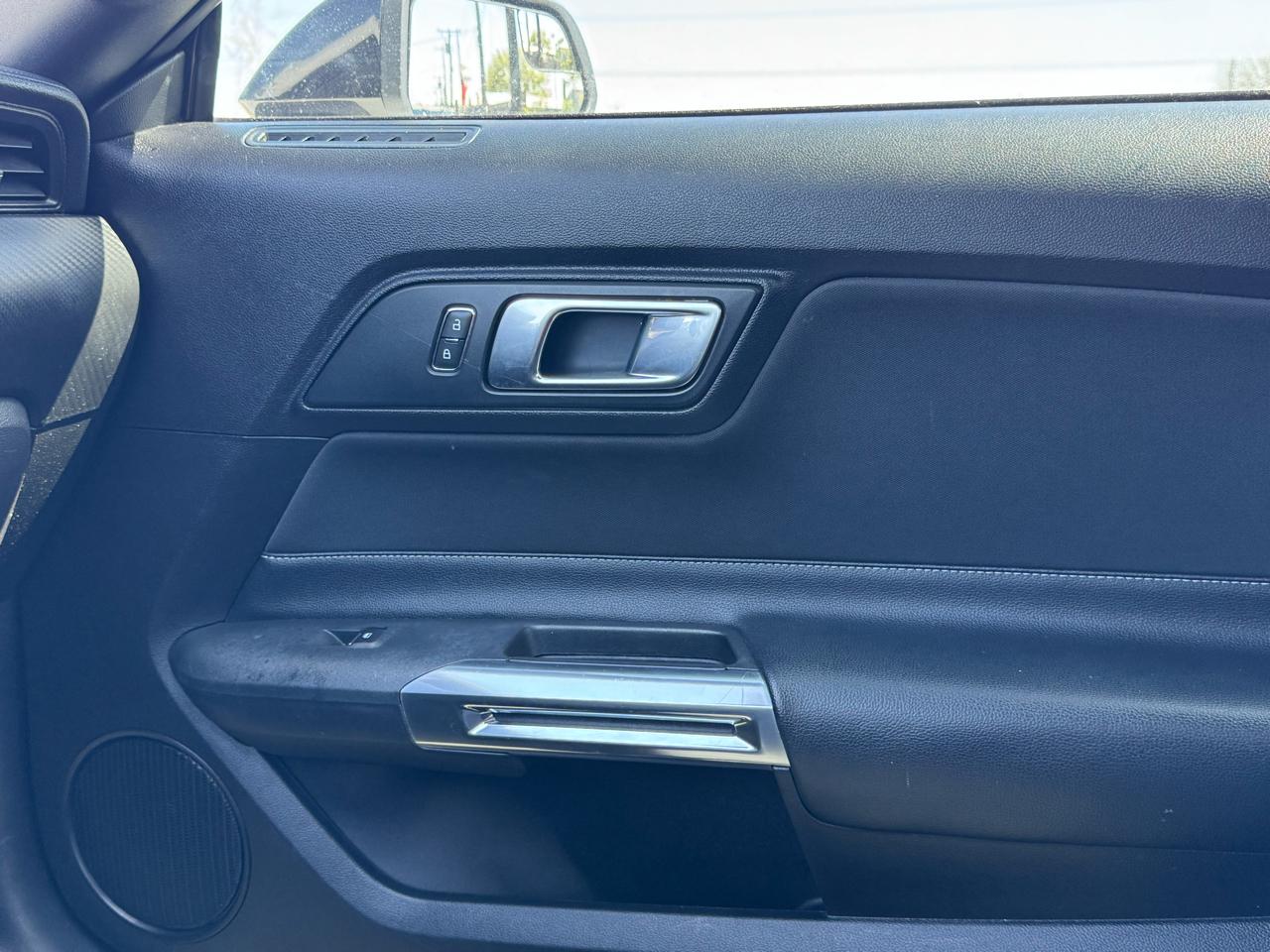 Ford Mustang EcoBoost Coupe 2019