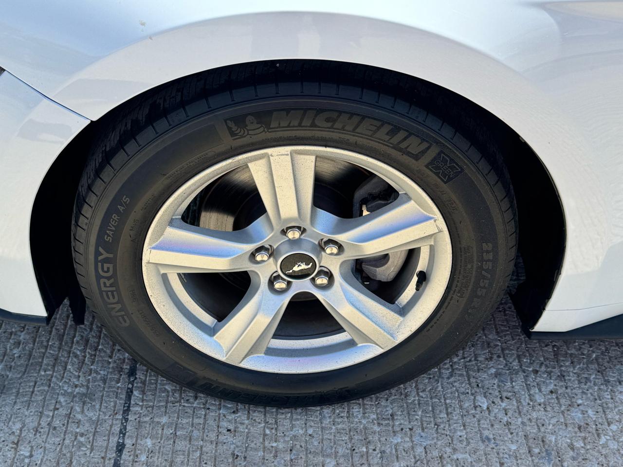 Ford Mustang EcoBoost Coupe 2019