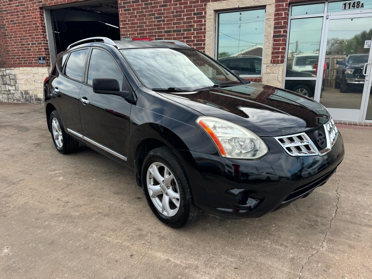 Nissan Rogue S AWD 2011