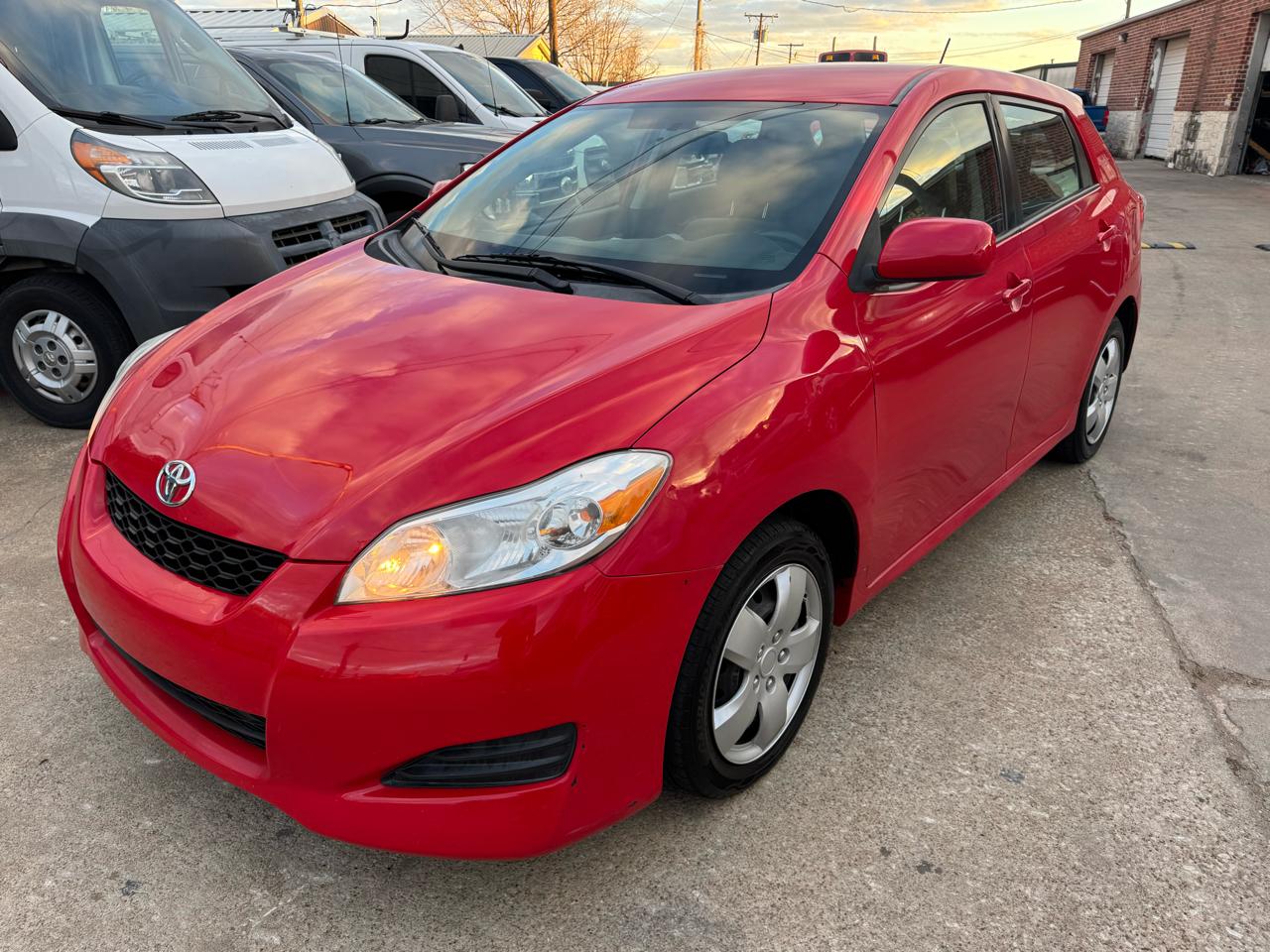 Toyota Matrix Base 4-Speed AT 2010