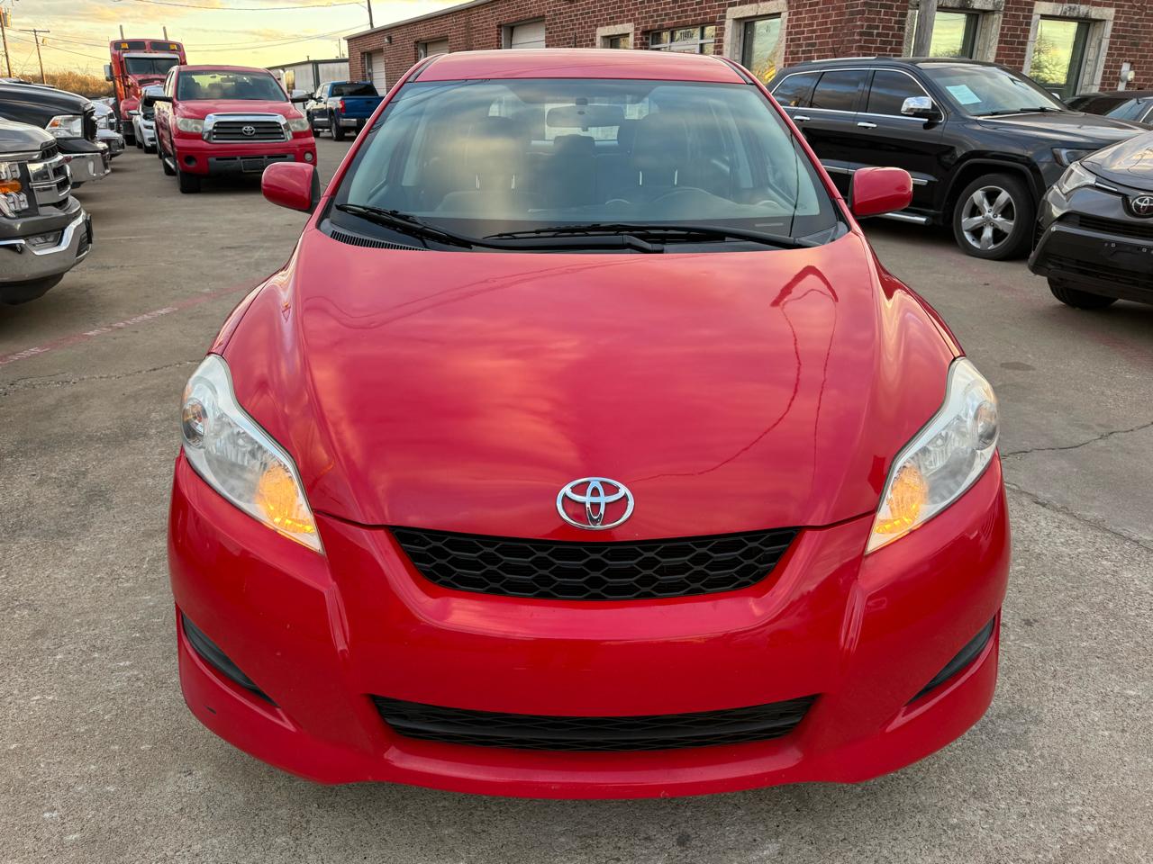 Toyota Matrix Base 4-Speed AT 2010