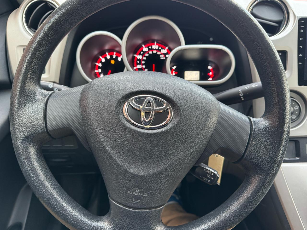 Toyota Matrix Base 4-Speed AT 2010