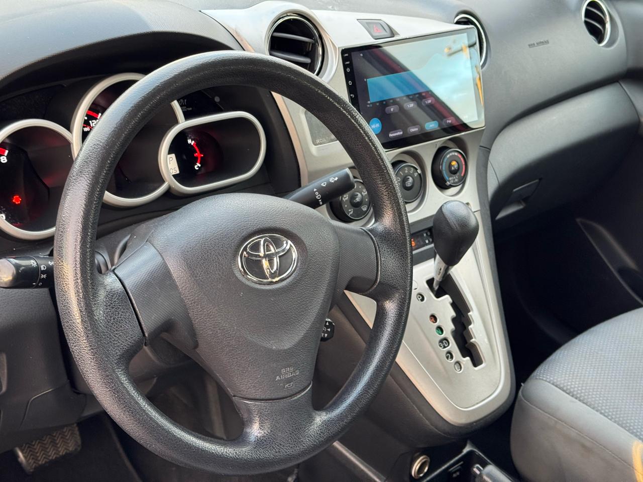 Toyota Matrix Base 4-Speed AT 2010