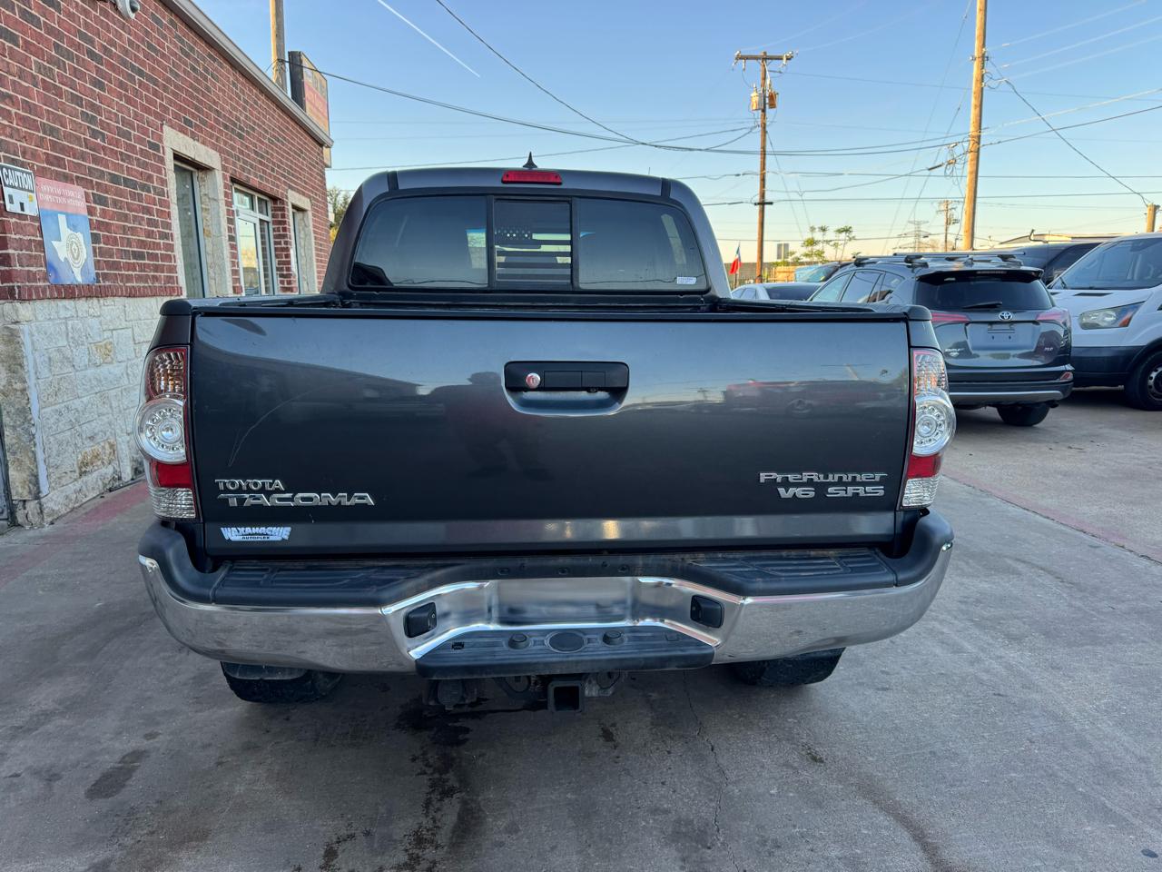 Toyota Tacoma PreRunner Double Cab V6 5AT 2WD 2015