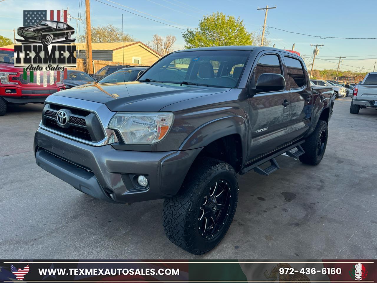 Toyota Tacoma PreRunner Double Cab V6 5AT 2WD 2015