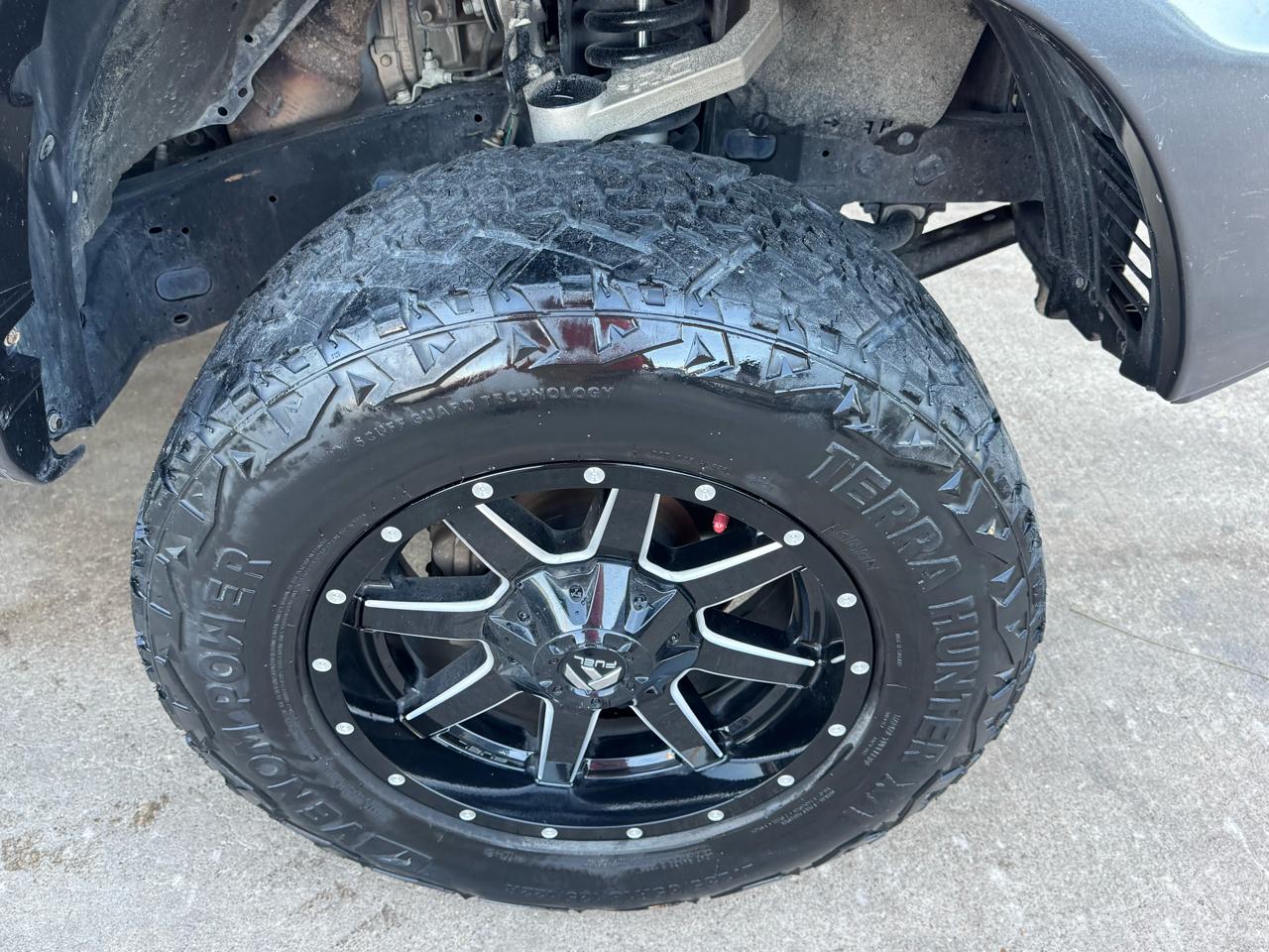 Toyota Tacoma PreRunner Double Cab V6 5AT 2WD 2015