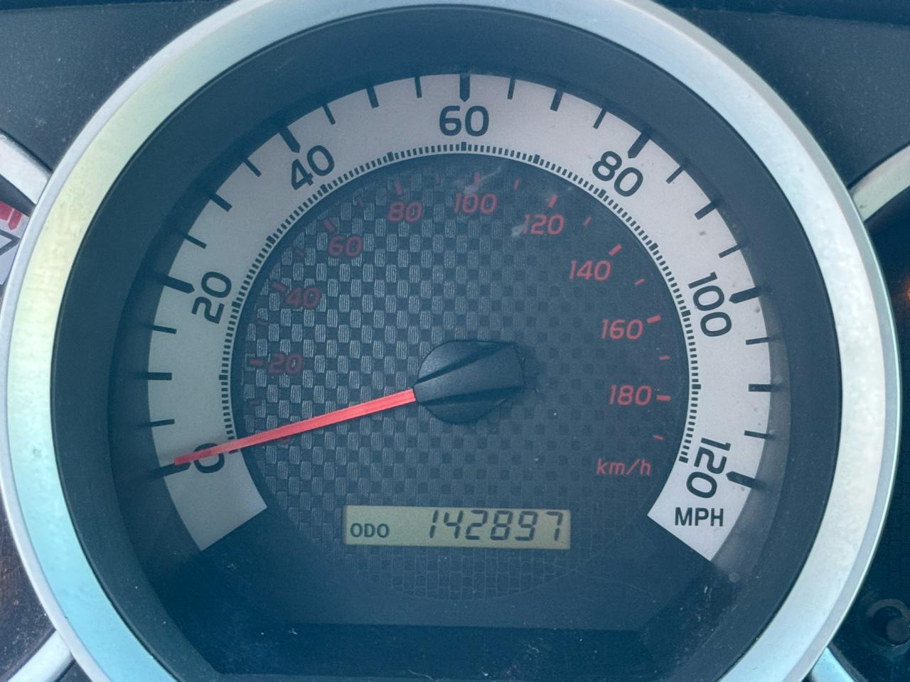 Toyota Tacoma PreRunner Double Cab V6 5AT 2WD 2015