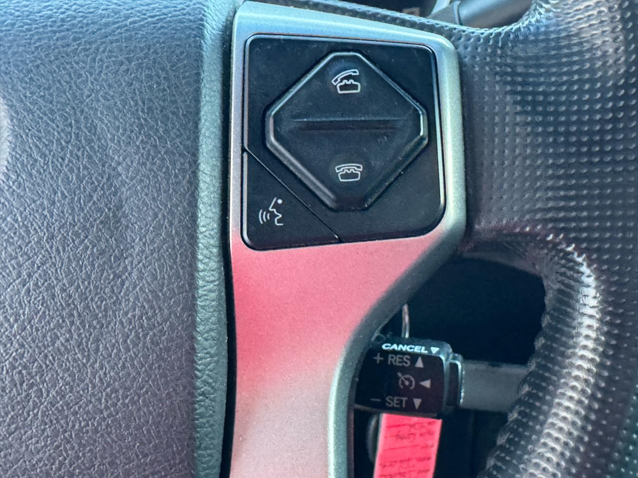 Toyota Tacoma PreRunner Double Cab V6 5AT 2WD 2015