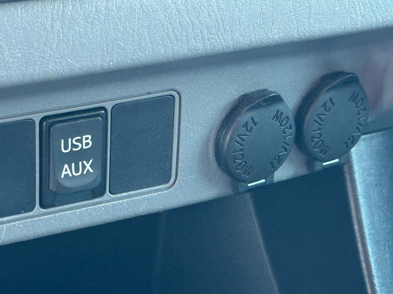 Toyota Tacoma PreRunner Double Cab V6 5AT 2WD 2015