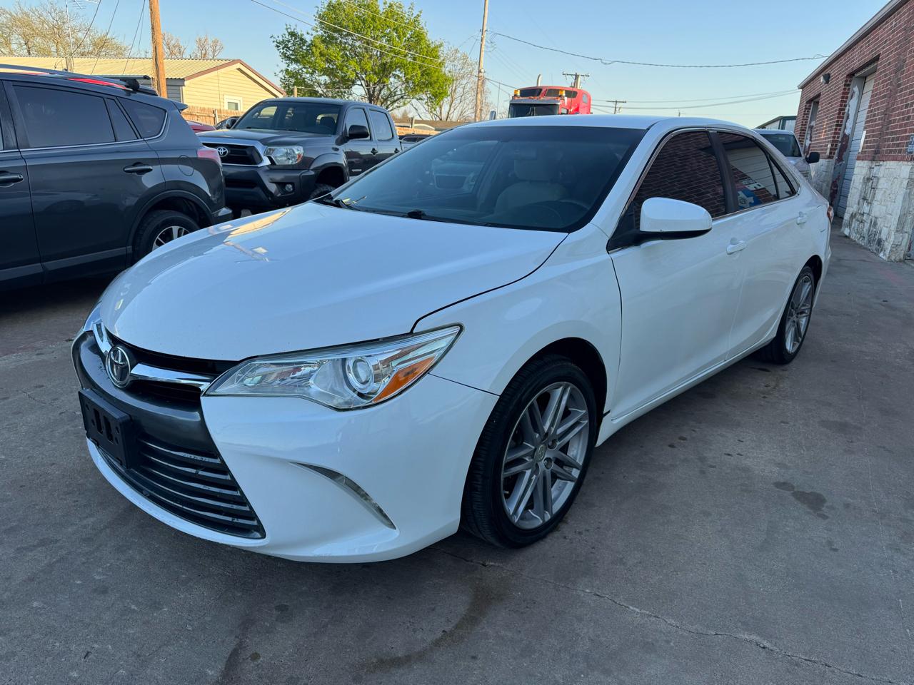 Toyota Camry SE 2015