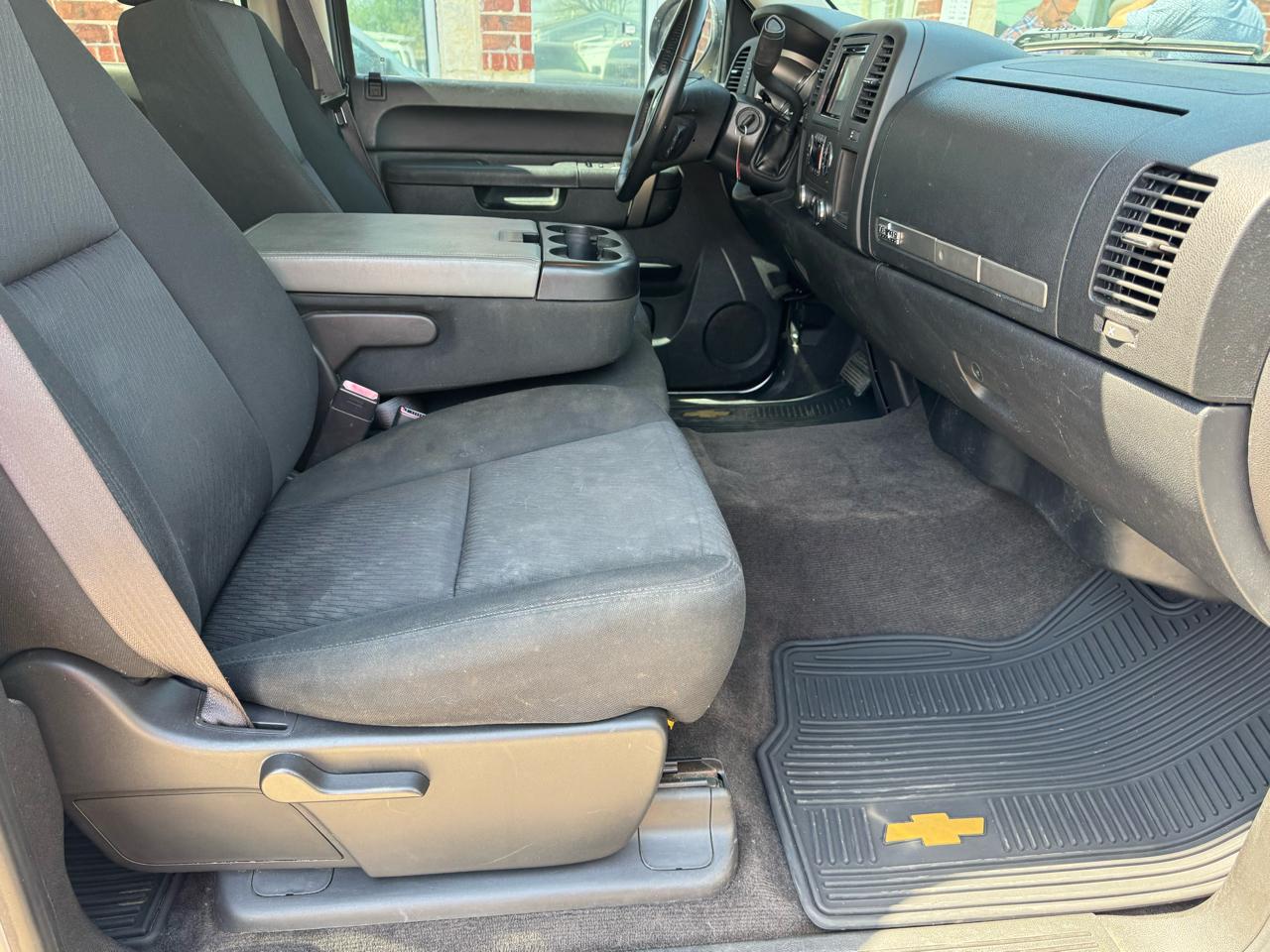 Chevrolet Silverado 1500 LT Crew Cab 2WD 2012