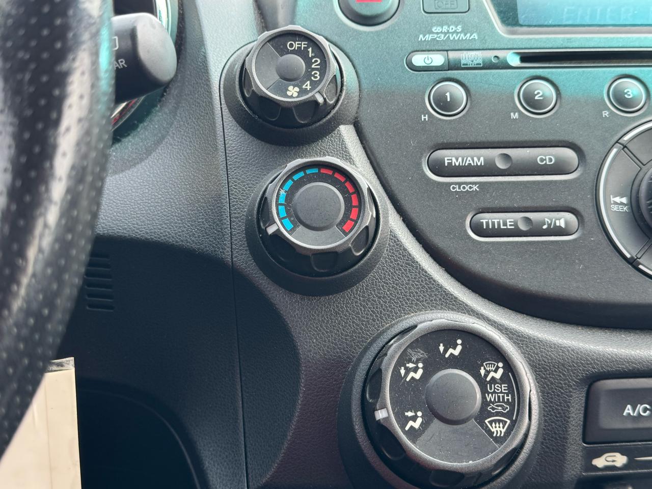 Honda Fit Sport 5-Speed AT 2012