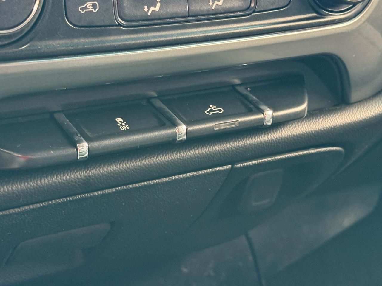 Chevrolet Silverado 1500 LT Crew Cab 2WD 2015