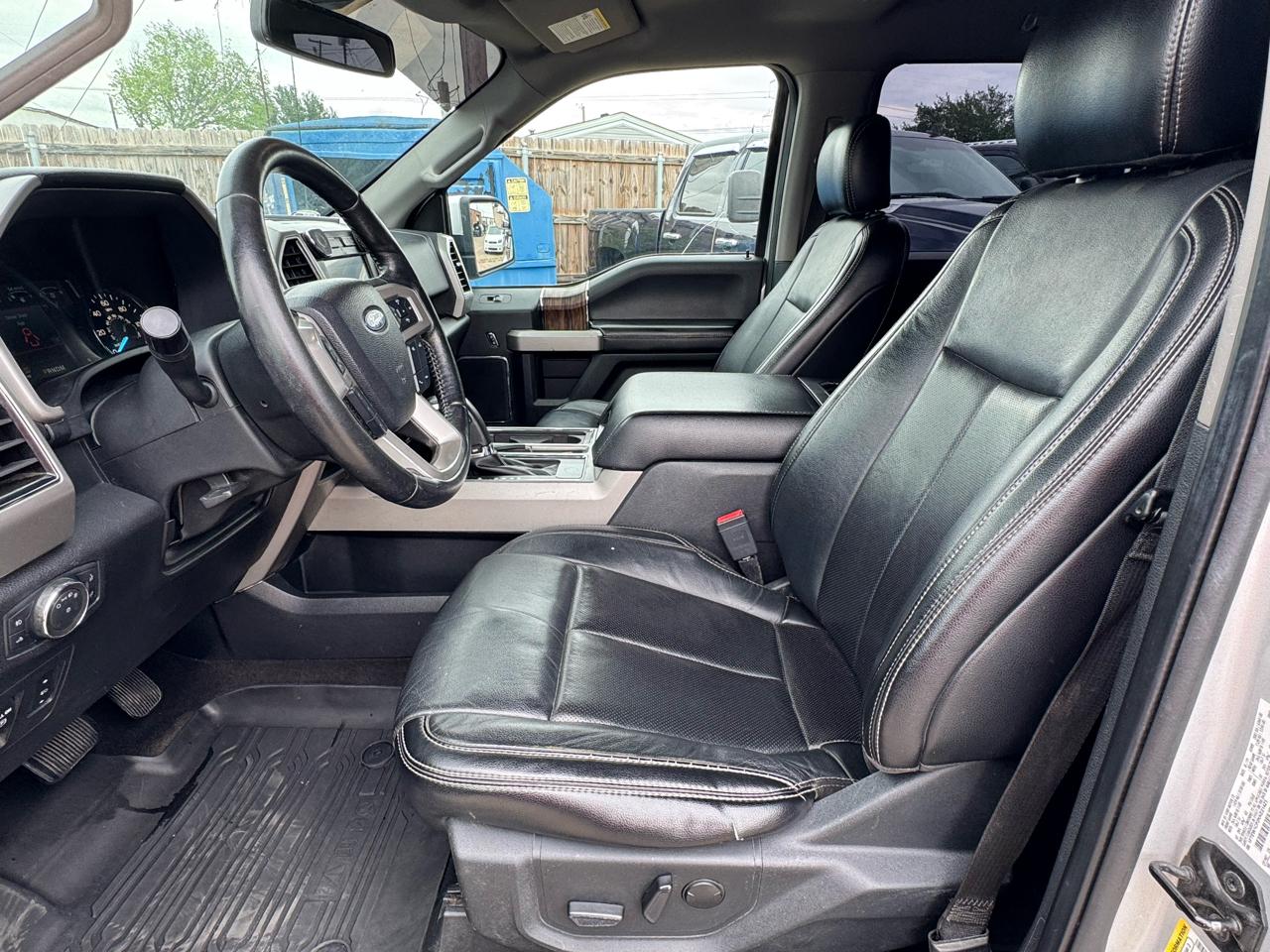 Ford F-150 2WD SuperCrew 145" Lariat Limited 2019