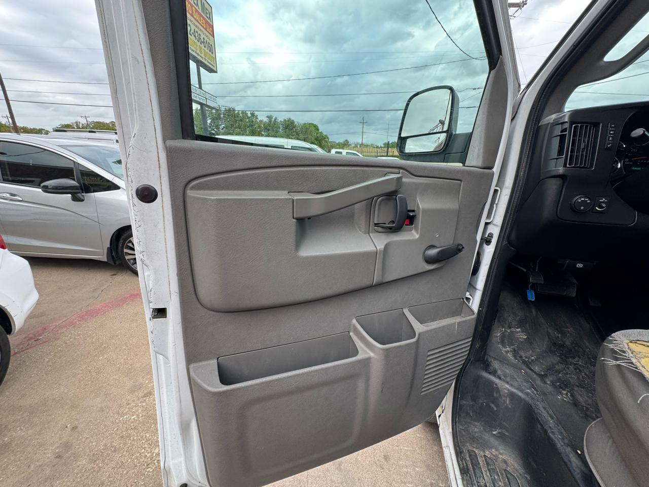Chevrolet Express G3500 139" 2019