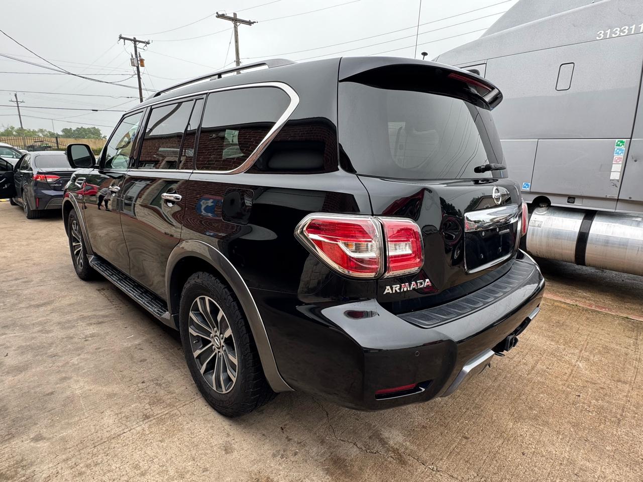Nissan Armada  2019