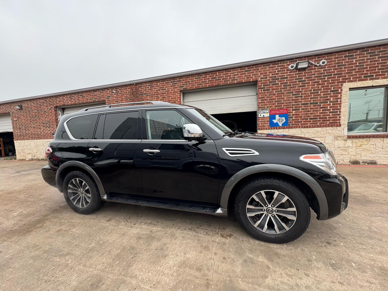Nissan Armada  2019