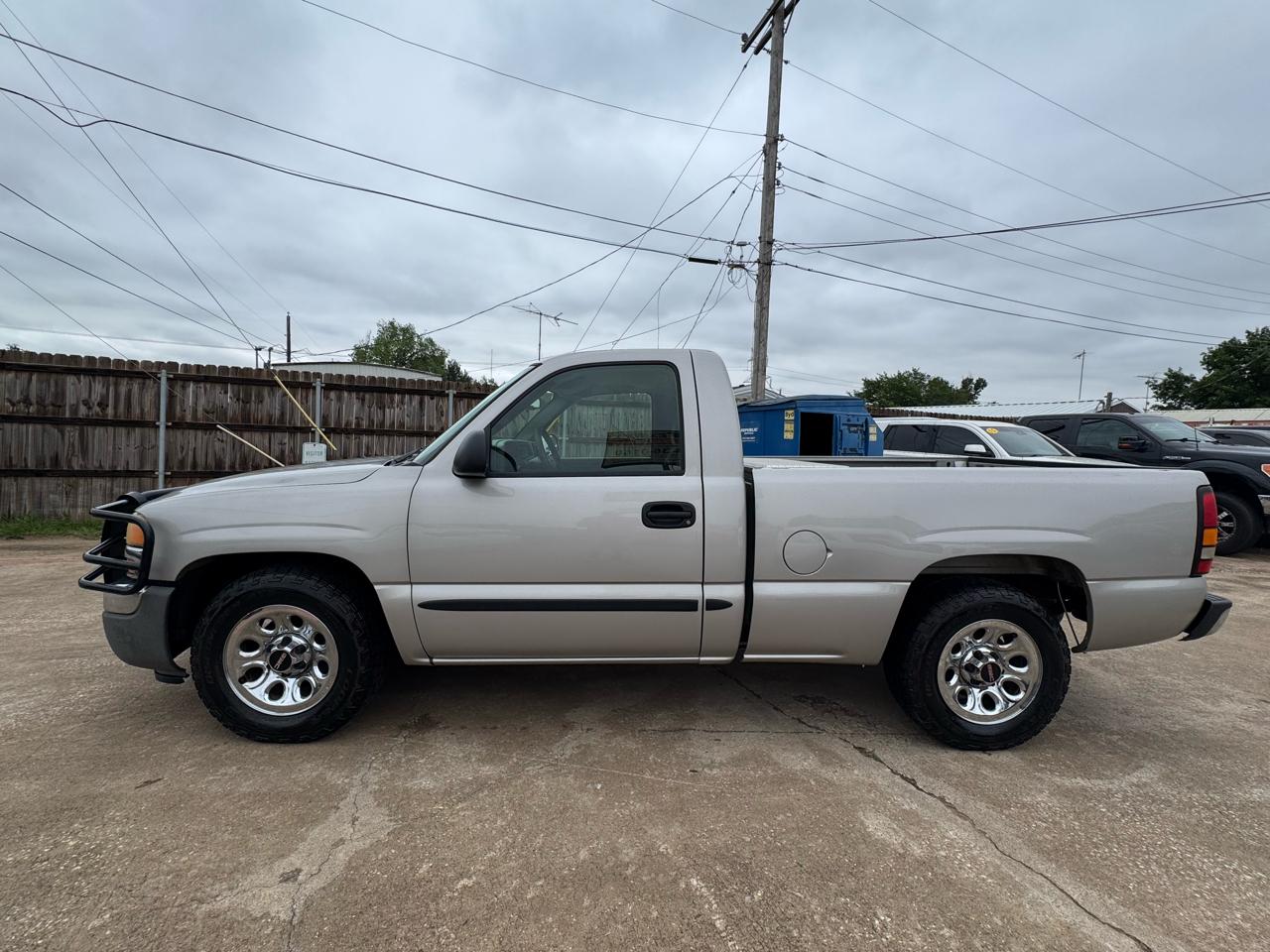 GMC Sierra 1500 Long Bed 2WD 2005