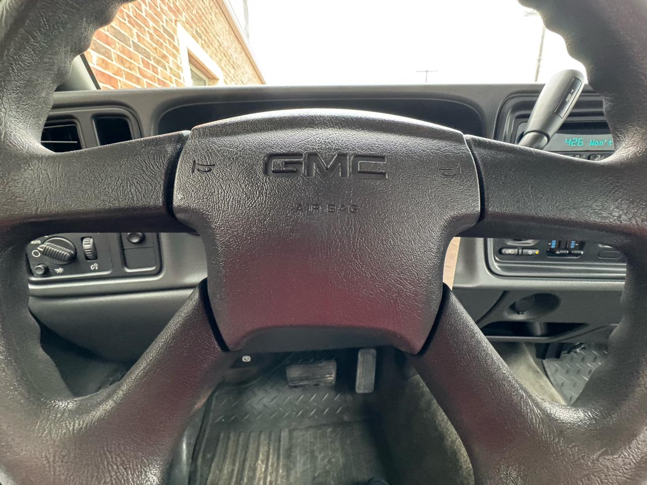 GMC Sierra 1500 Long Bed 2WD 2005