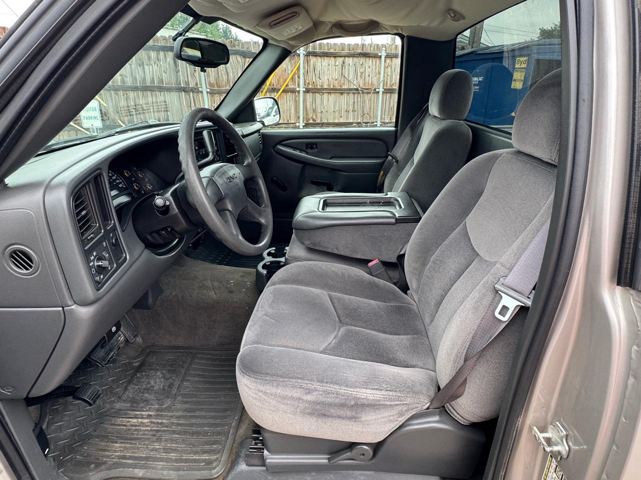 GMC Sierra 1500 Long Bed 2WD 2005