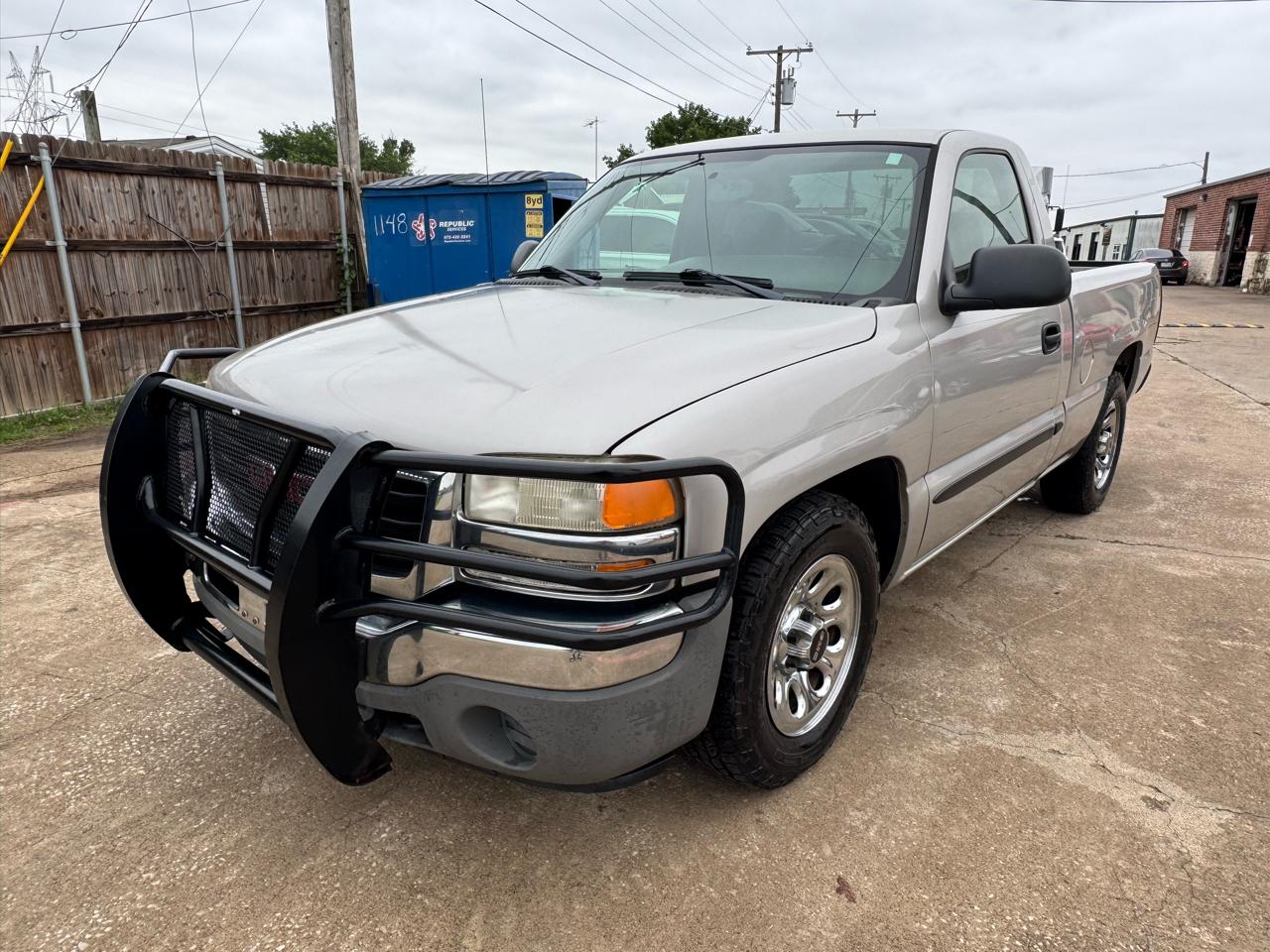 GMC Sierra 1500 Long Bed 2WD 2005