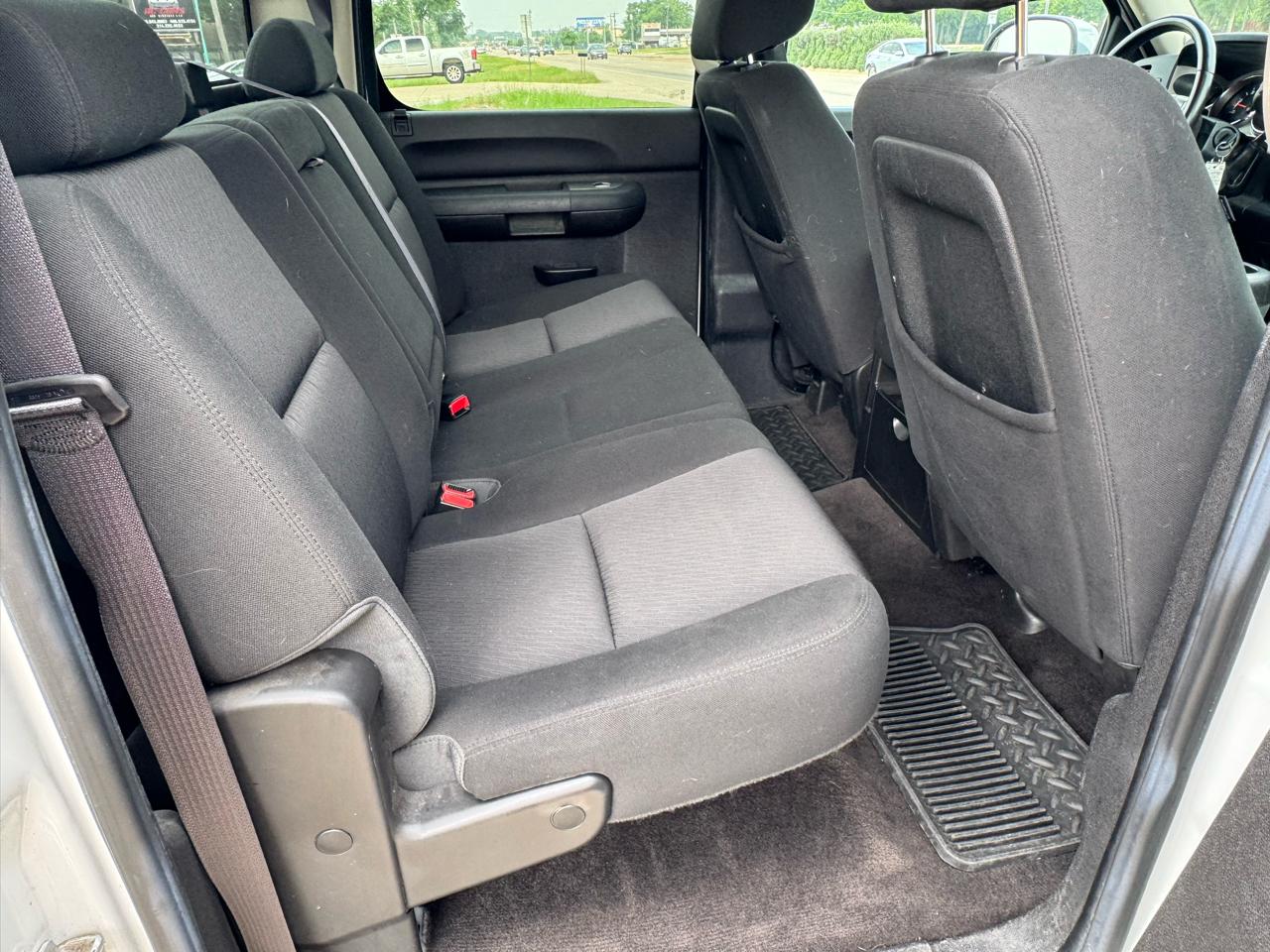 Chevrolet Silverado 1500 LT Crew Cab 2WD 2011