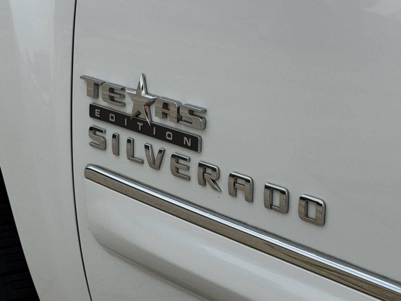 Chevrolet Silverado 1500 LT Crew Cab 2WD 2011