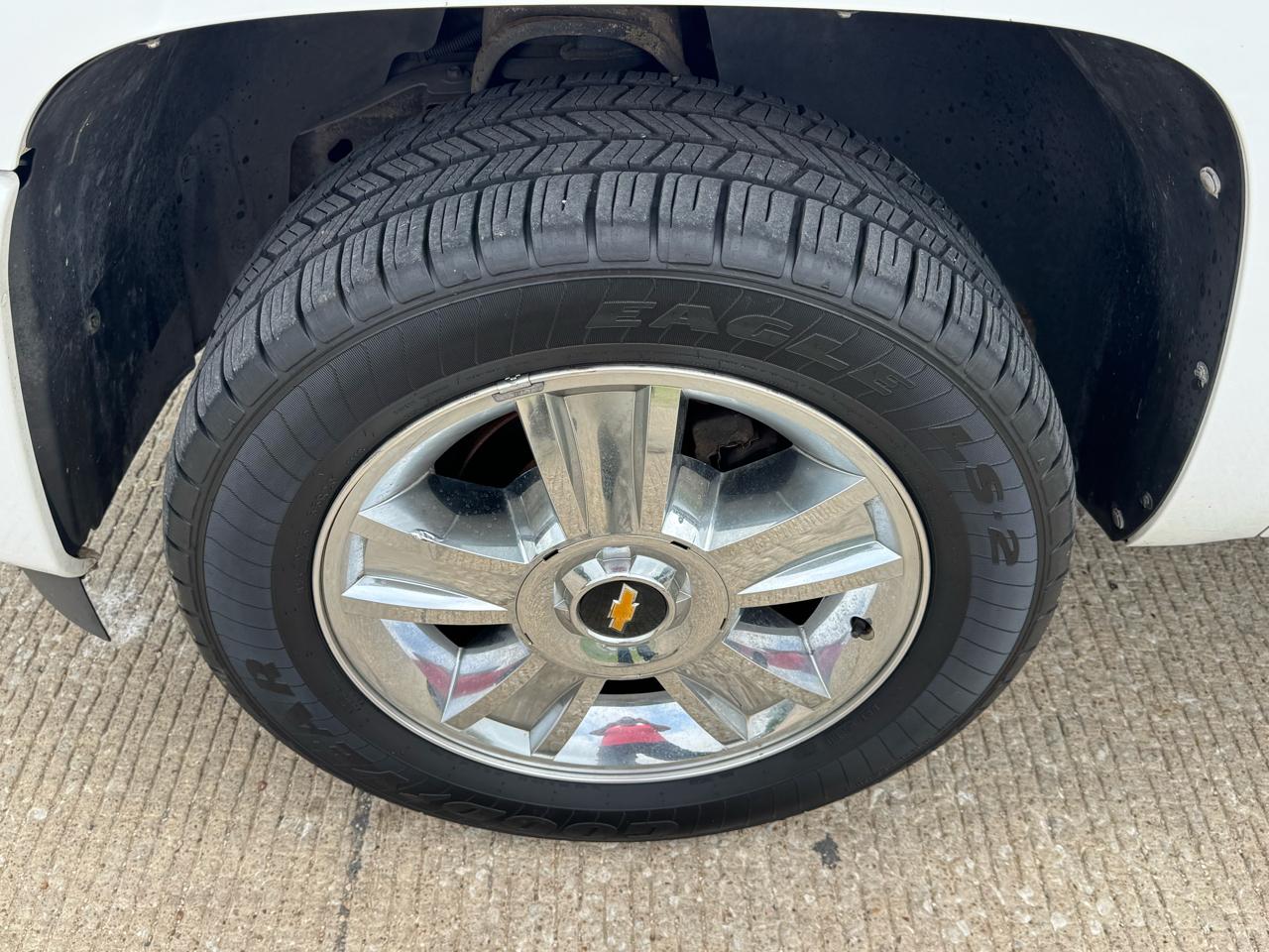 Chevrolet Silverado 1500 LT Crew Cab 2WD 2011