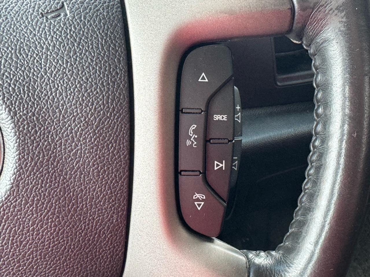 Chevrolet Silverado 1500 LT Crew Cab 2WD 2011