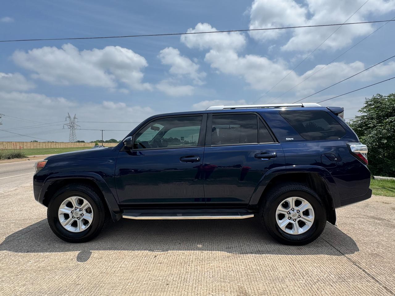 Toyota 4Runner SR5 2WD 2014