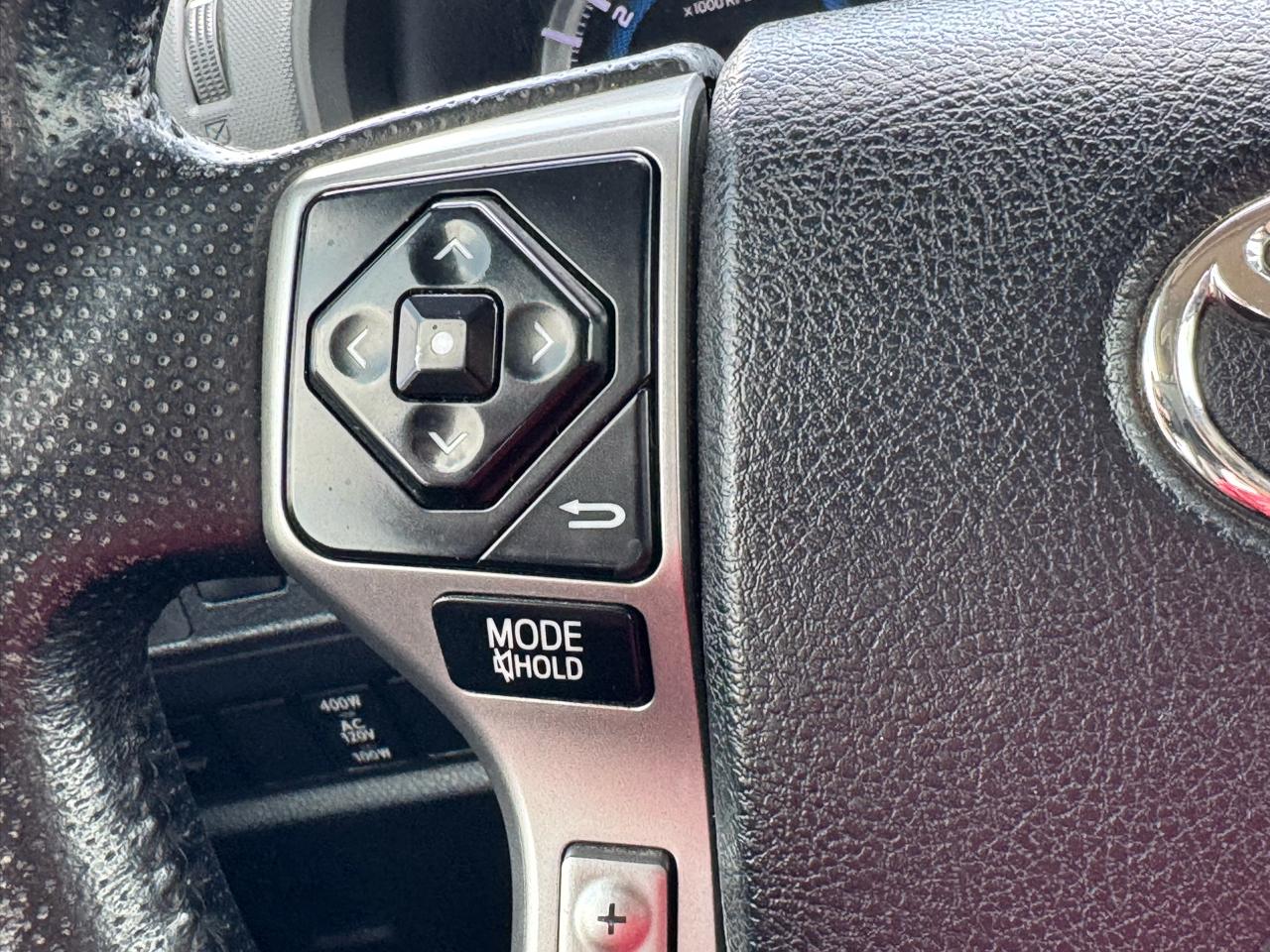 Toyota 4Runner SR5 2WD 2014