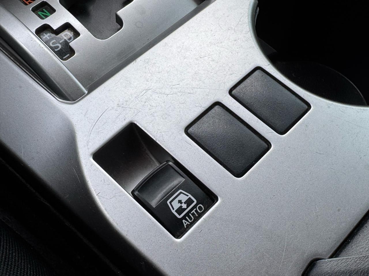 Toyota 4Runner SR5 2WD 2014