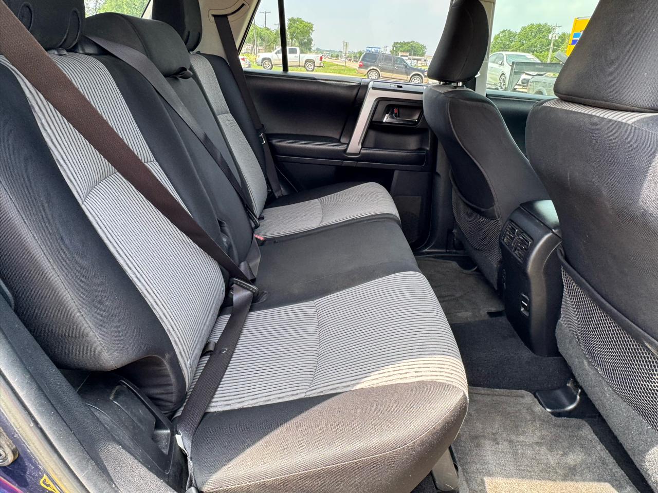 Toyota 4Runner SR5 2WD 2014