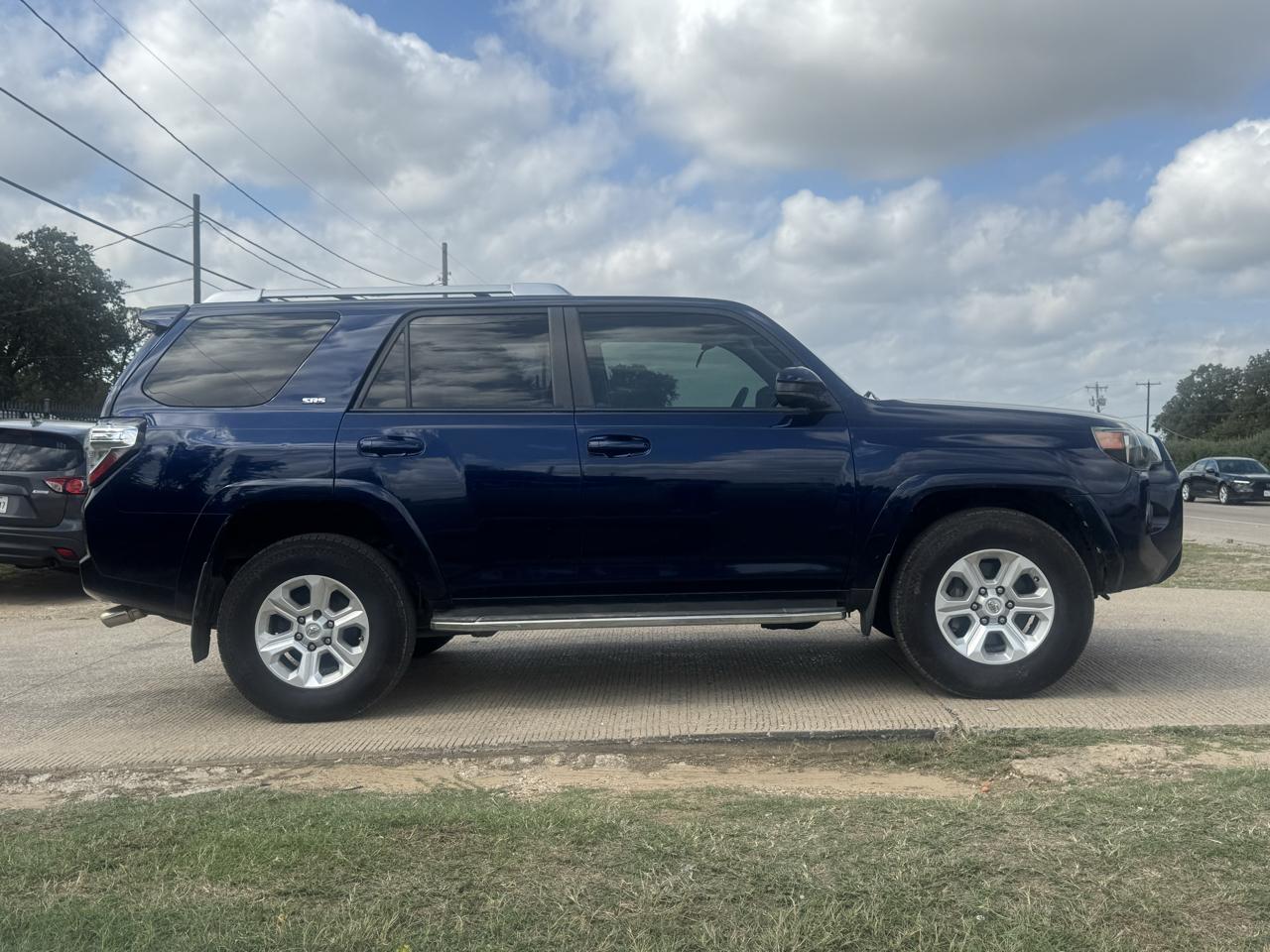 Toyota 4Runner SR5 2WD 2014