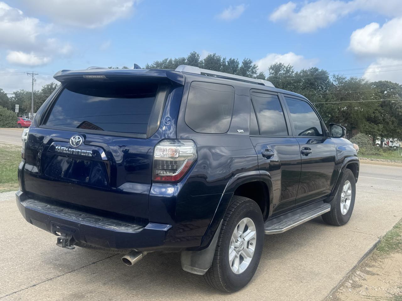 Toyota 4Runner SR5 2WD 2014