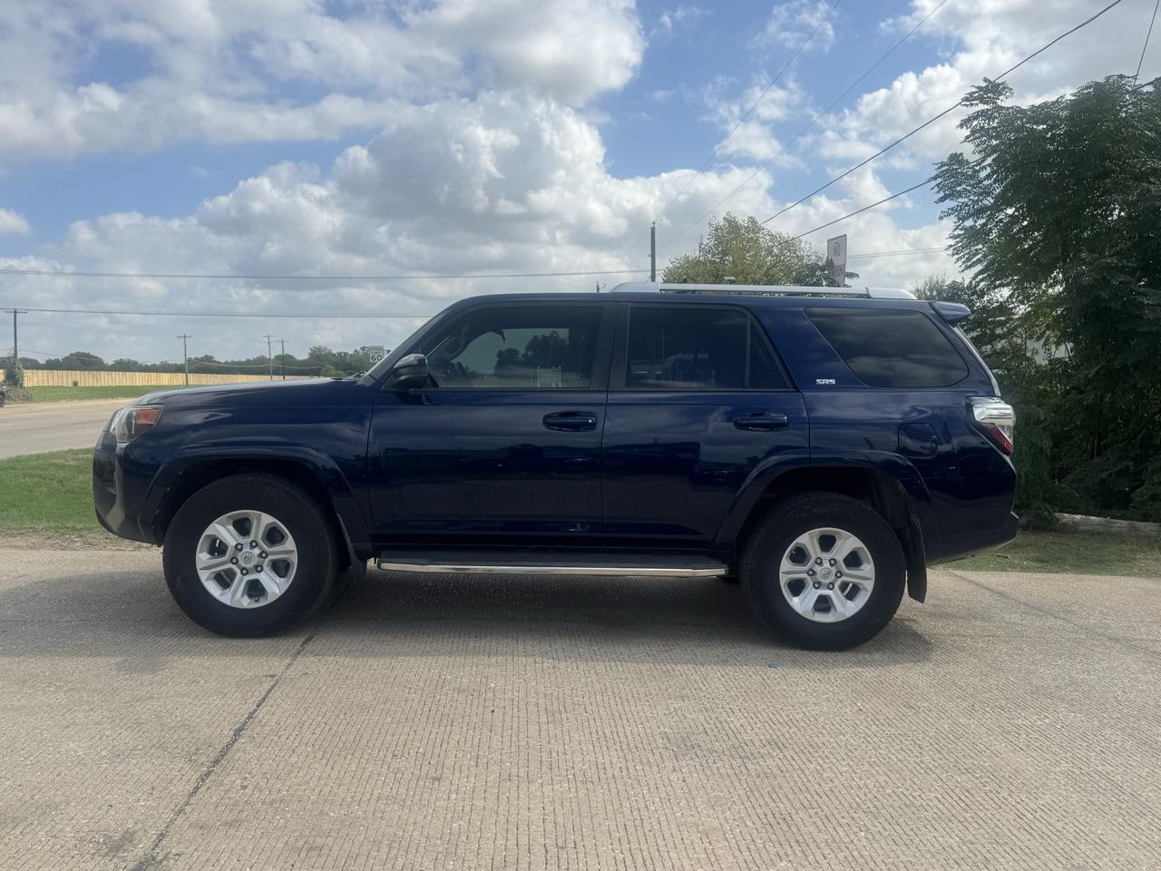 Toyota 4Runner SR5 2WD 2014