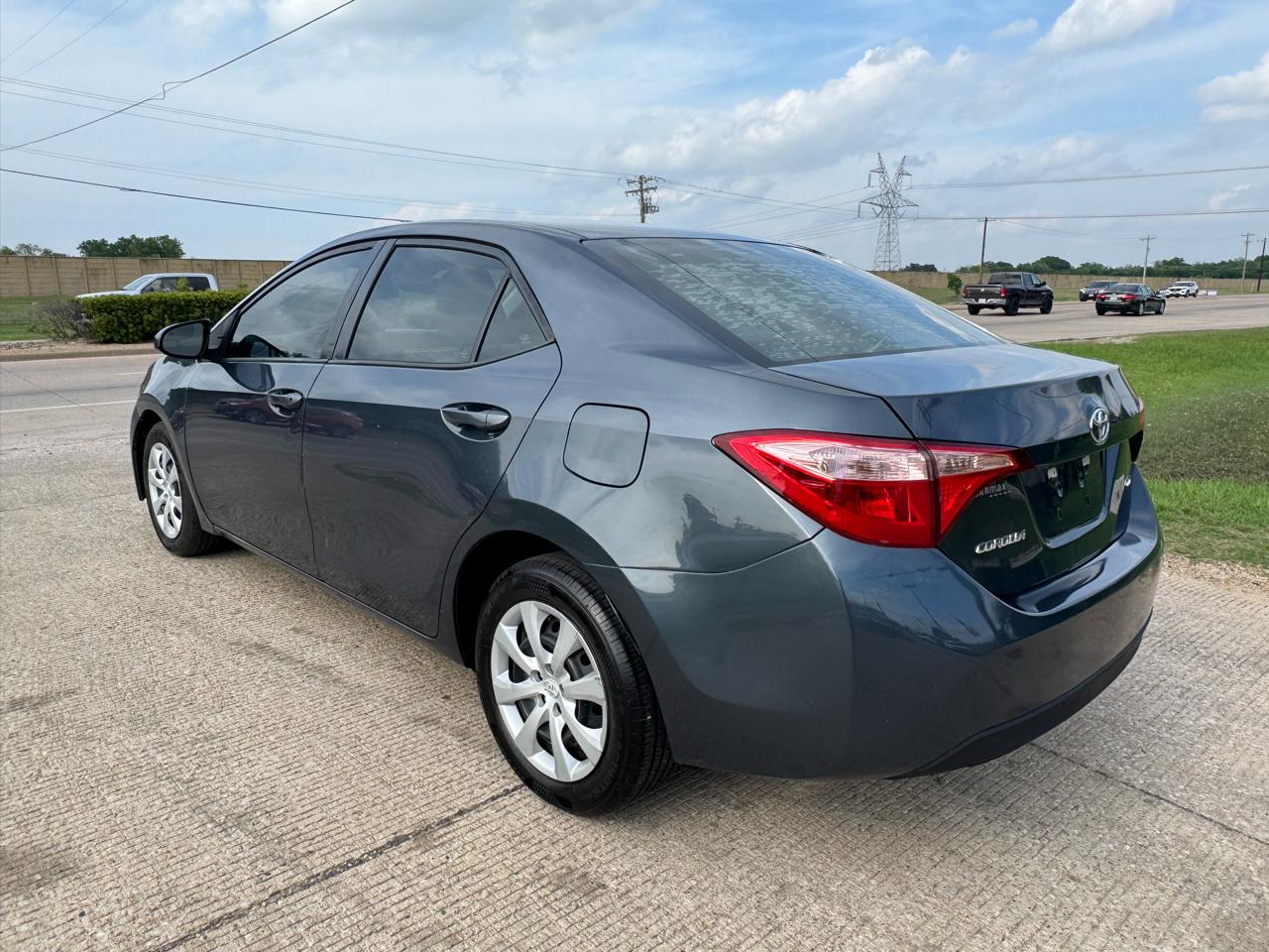 Toyota Corolla XLE CVT 2019