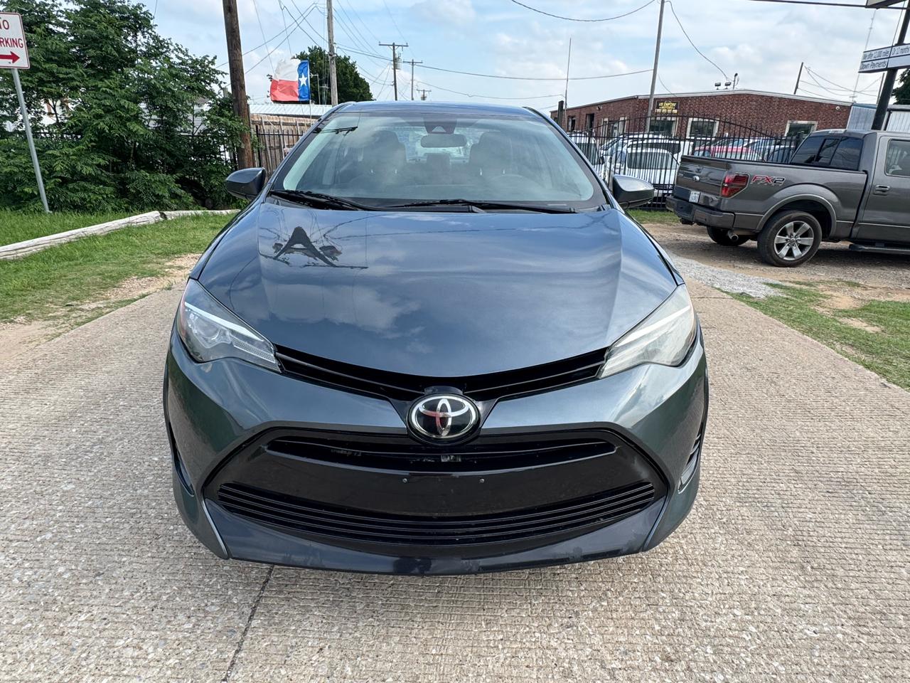 Toyota Corolla XLE CVT 2019