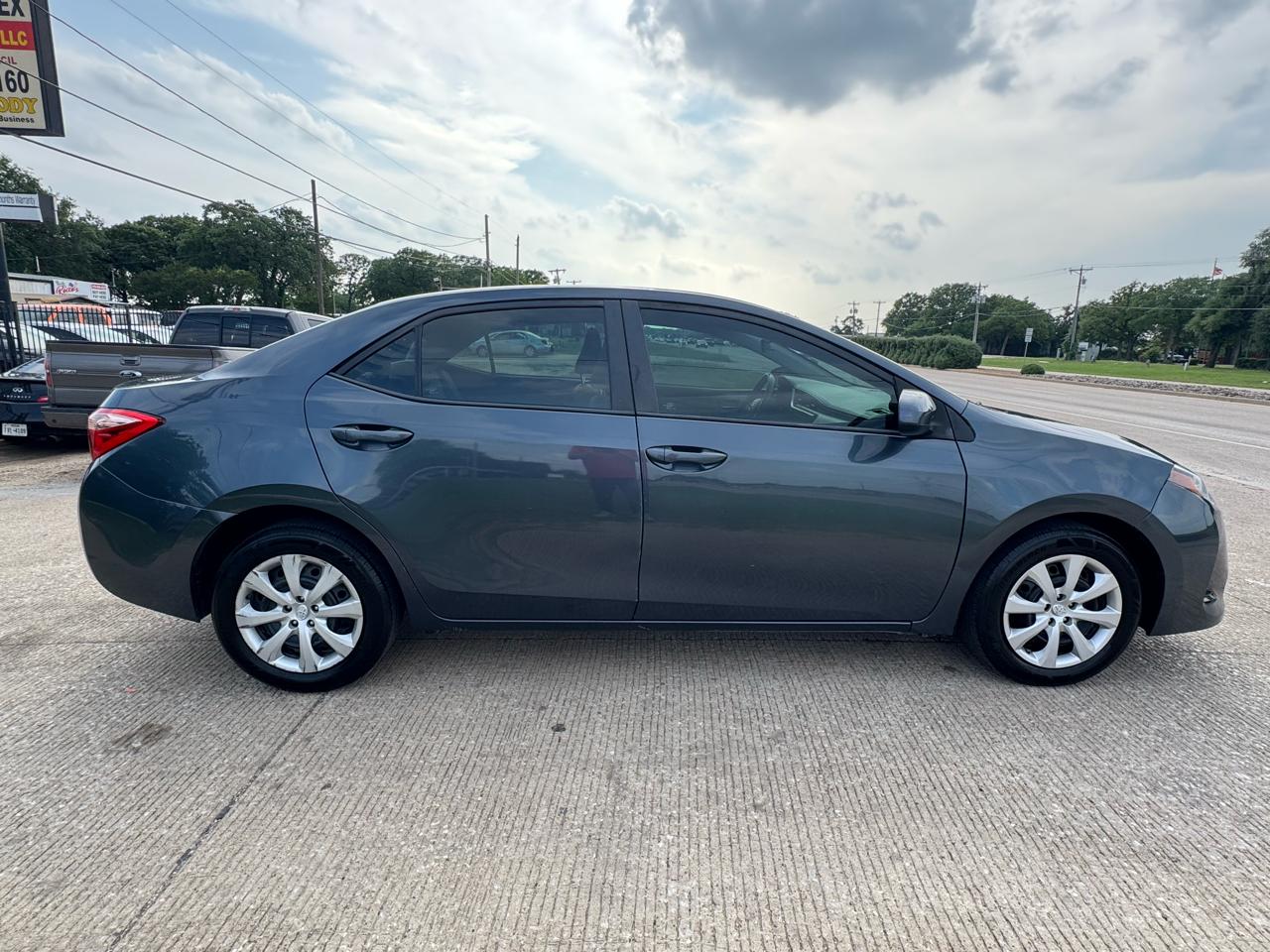 Toyota Corolla XLE CVT 2019