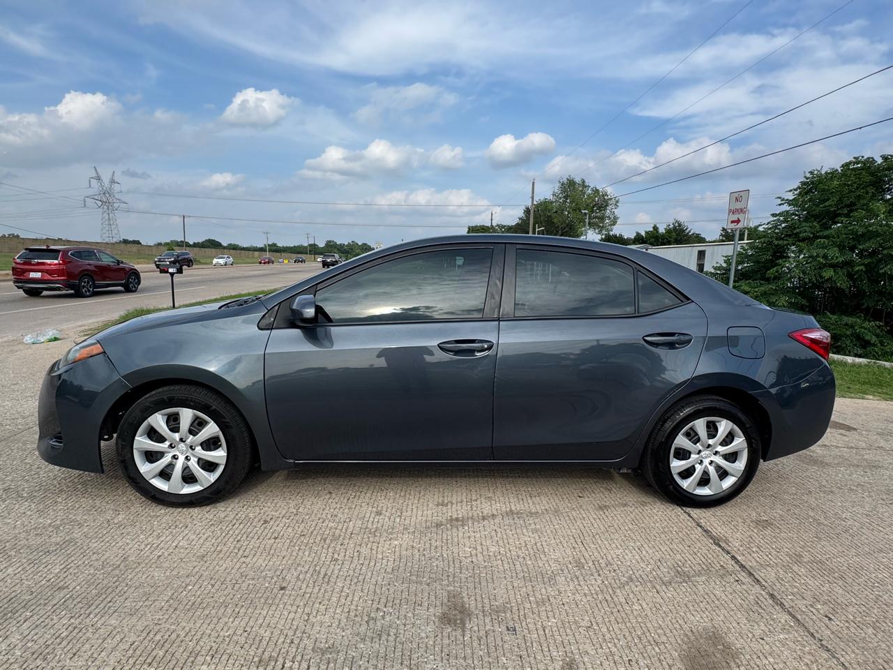 Toyota Corolla XLE CVT 2019