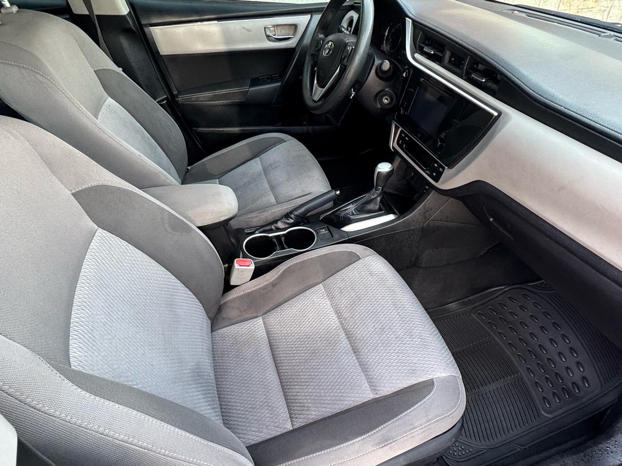 Toyota Corolla XLE CVT 2019