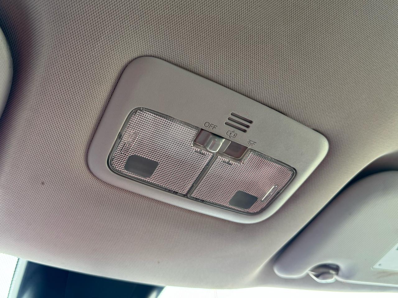 Toyota Corolla XLE CVT 2019