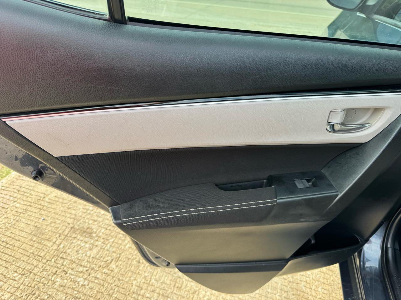 Toyota Corolla XLE CVT 2019