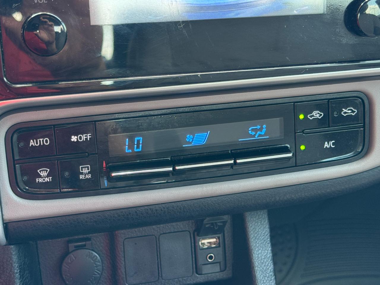 Toyota Corolla XLE CVT 2019