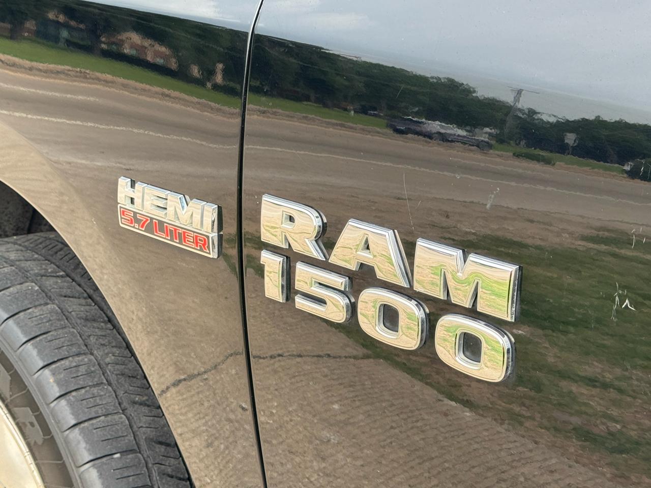 RAM 1500 Sport Crew Cab SWB 2WD 2013