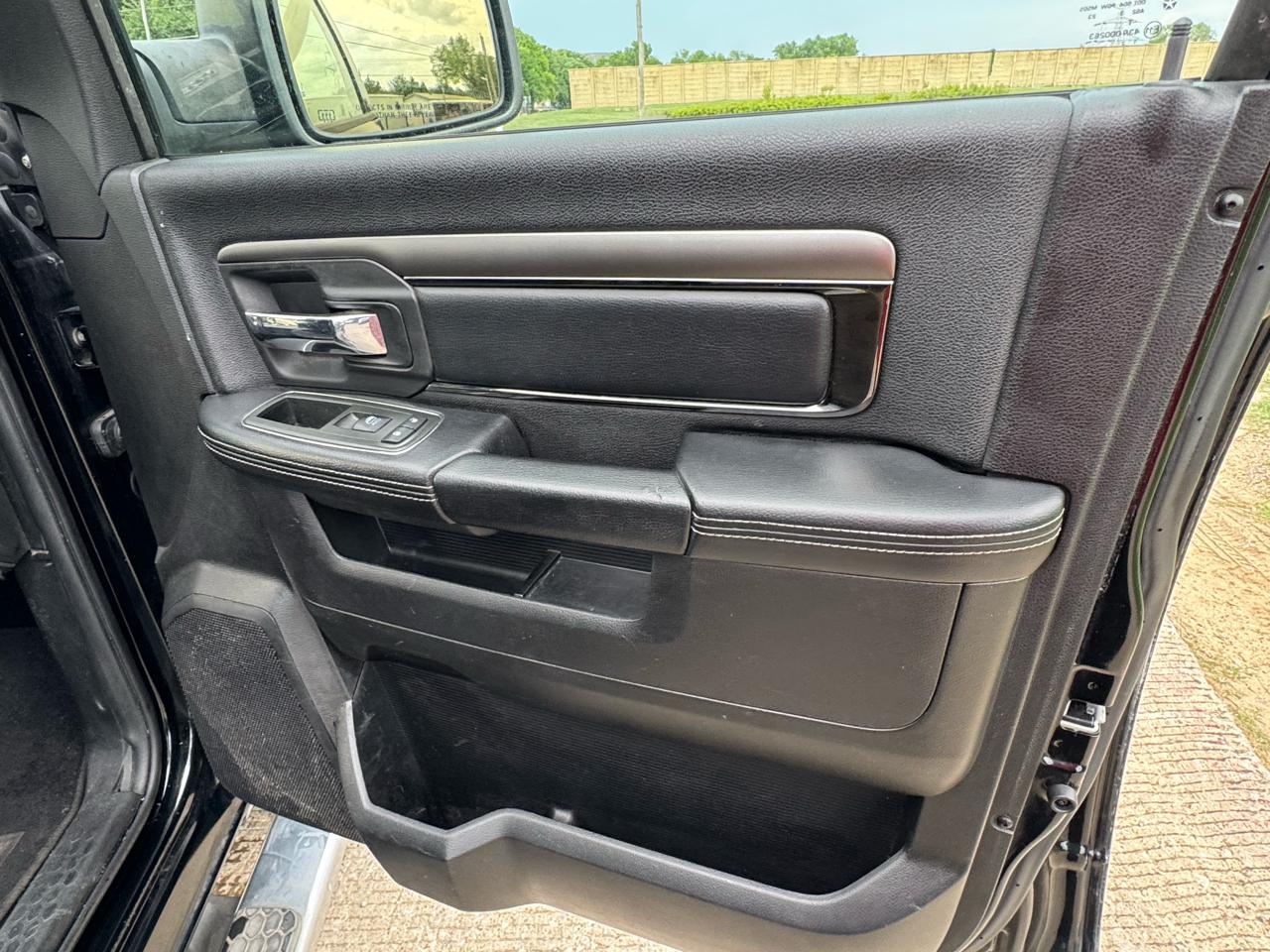 RAM 1500 Sport Crew Cab SWB 2WD 2013