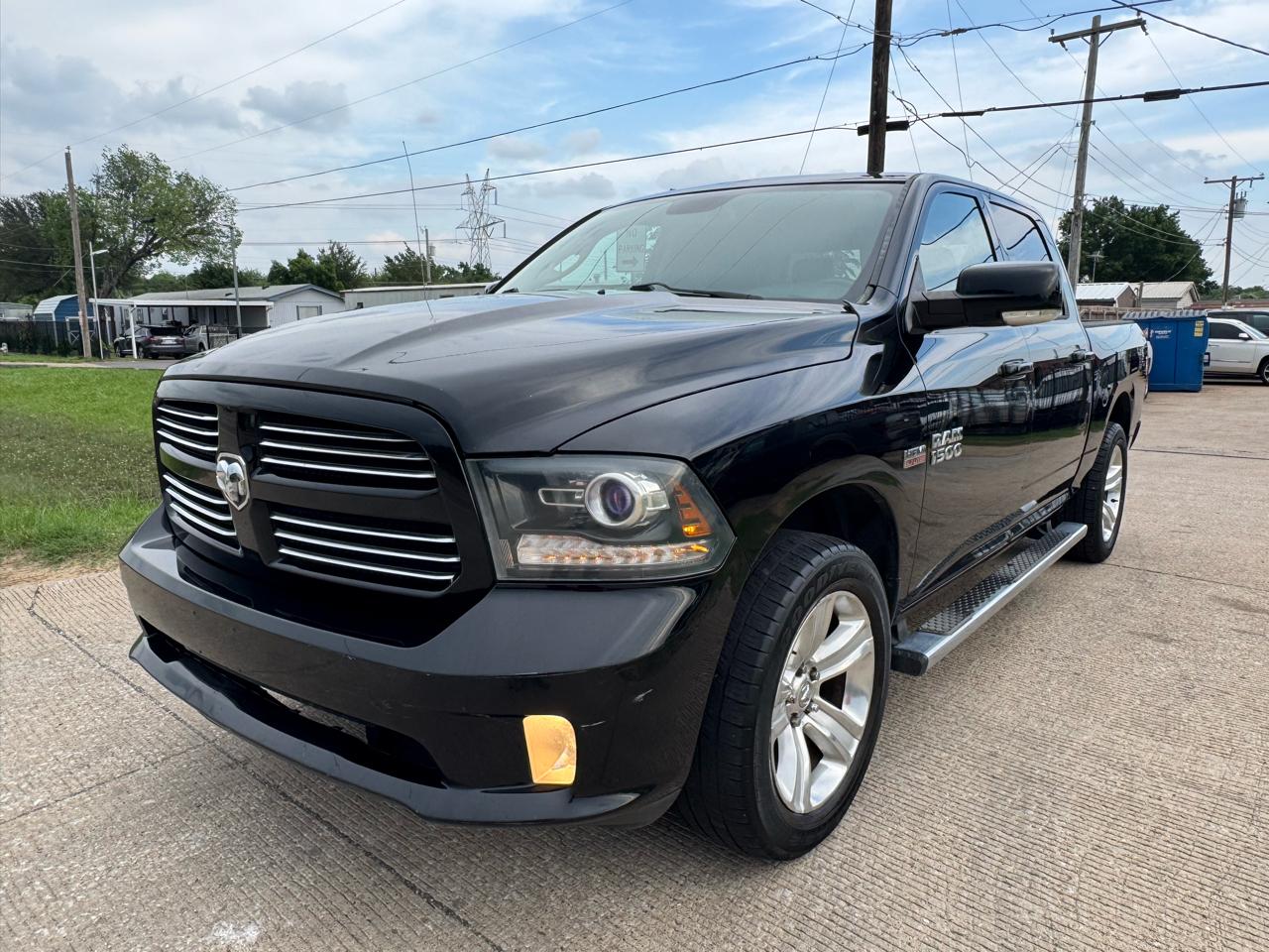 2013 RAM 1500 Sport Crew Cab SWB 2WD