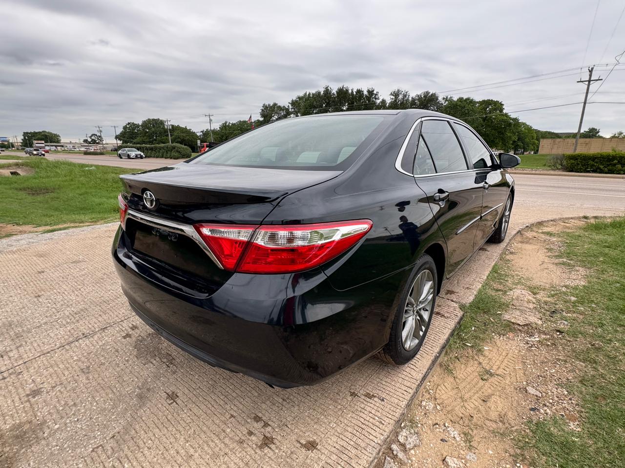 Toyota Camry XLE 2016