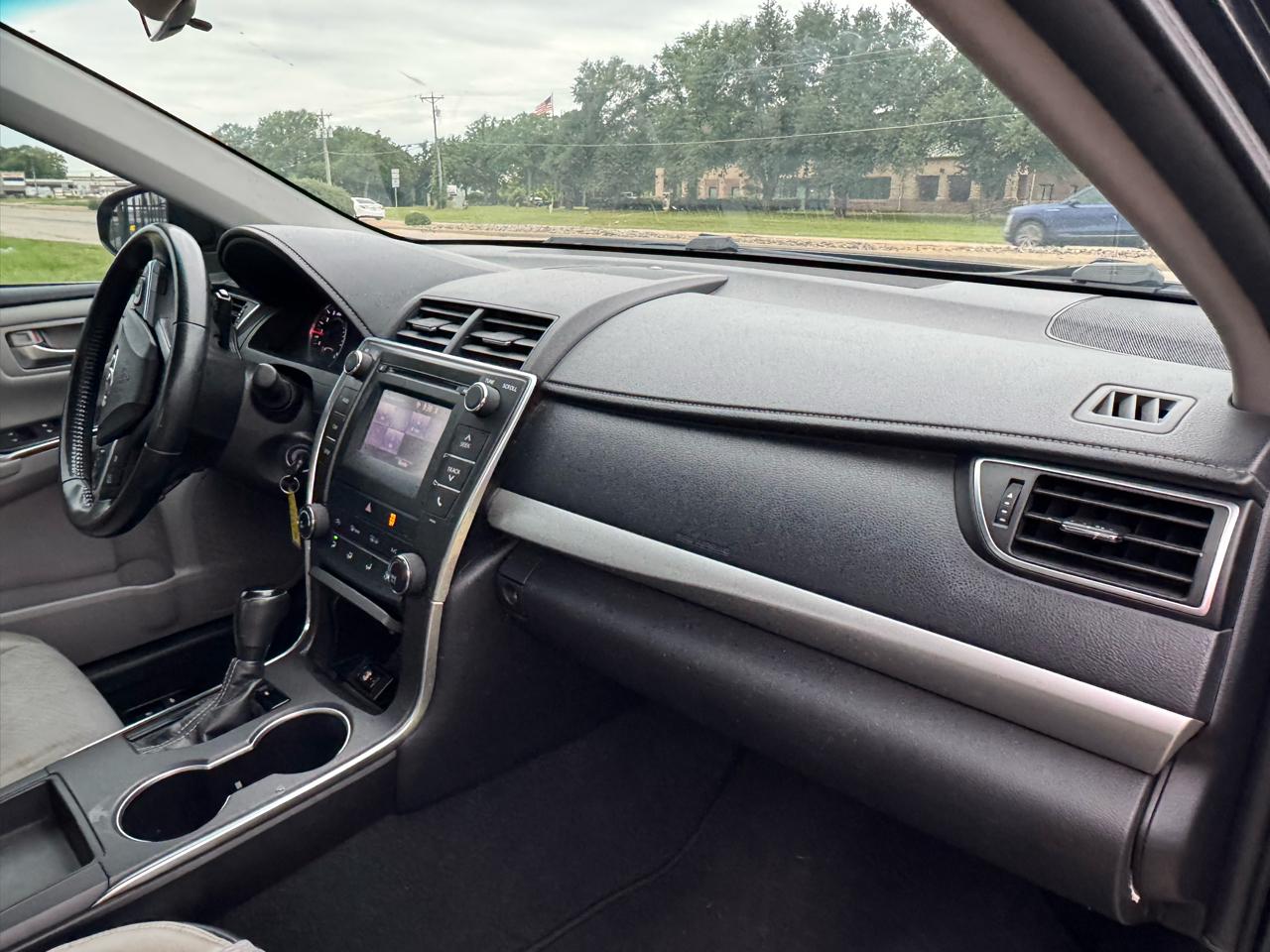 Toyota Camry XLE 2016