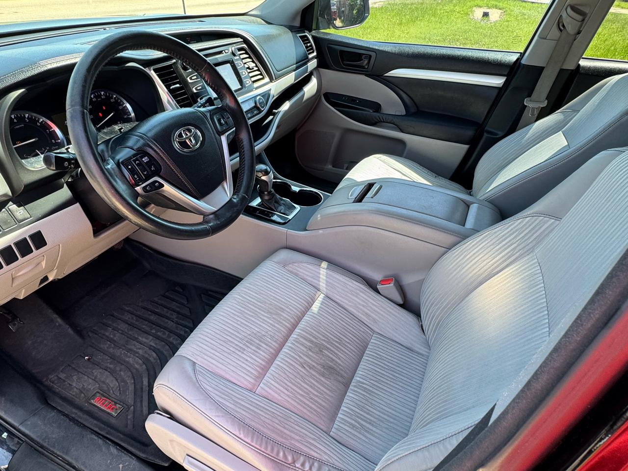 Toyota Highlander LE Plus V6 FWD (Natl) 2014